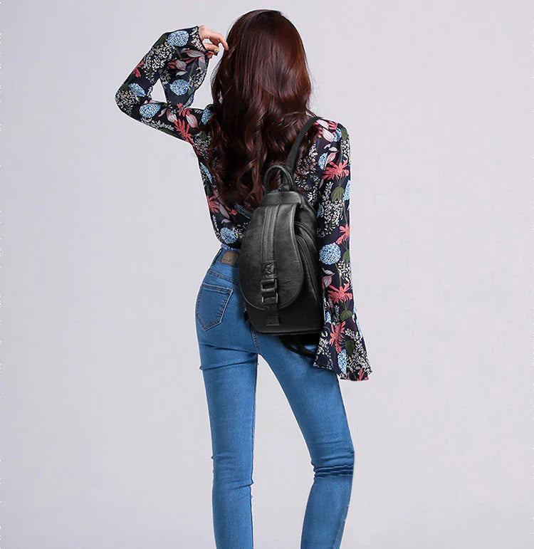 Women Retro Leather Backpack™