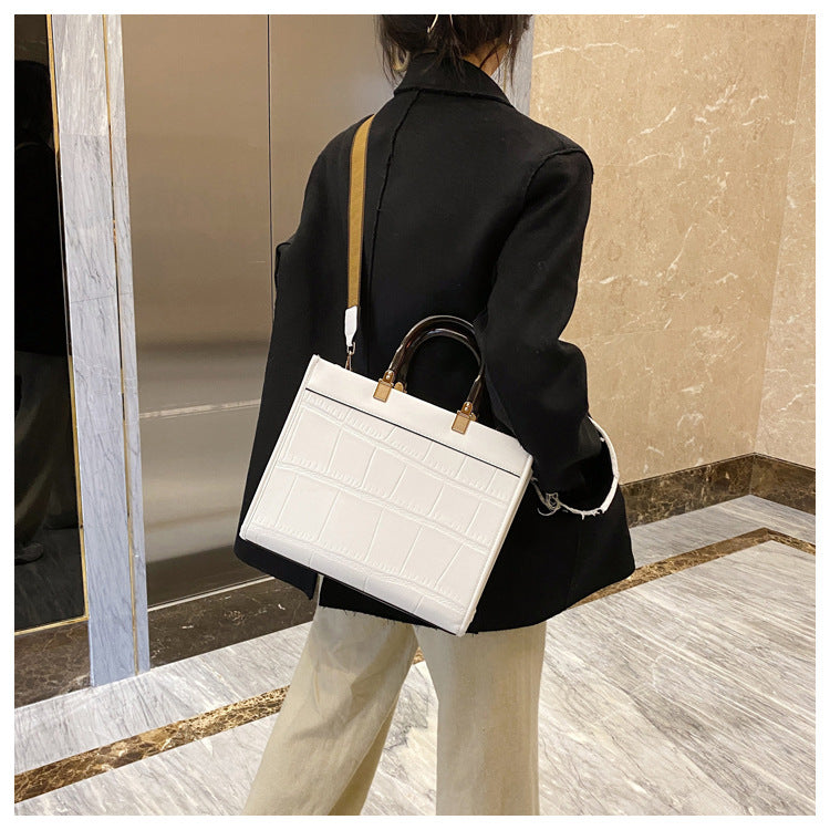 Women's Luxury Shoulder Bag™