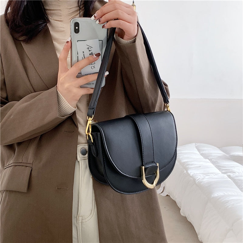 Small Saddle Underarm Shoulder Bag™