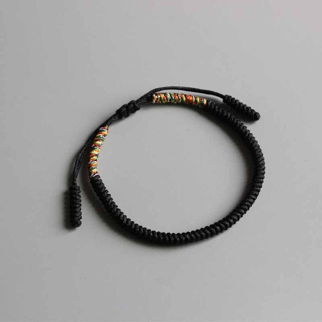 HANDMADE TIBETAN LUCKY KNOTS BRACELET - black, golden, silver - Gitelle