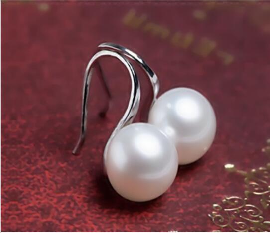 Pearl Stud Earrings - Gitelle