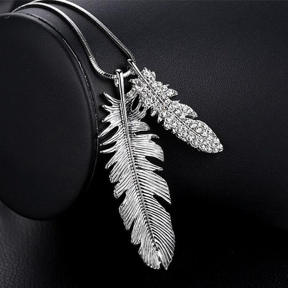 Long Necklace with Pendant for Women - Feather - Gitelle