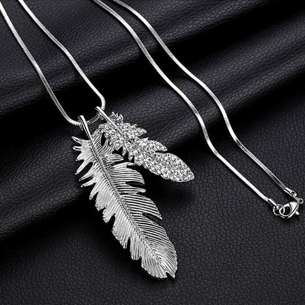 Long Necklace with Pendant for Women - Feather - Gitelle